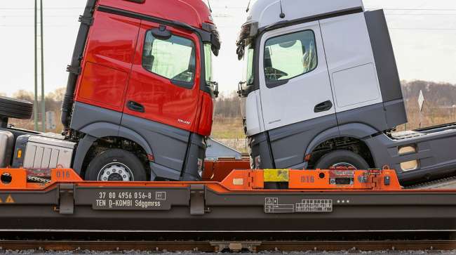 Daimler trucks Daimler trucks